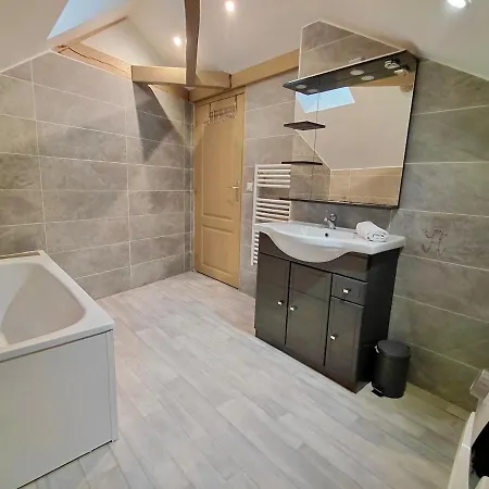 C Coispine T3 Confortable En Bord De Meuse Apartment *