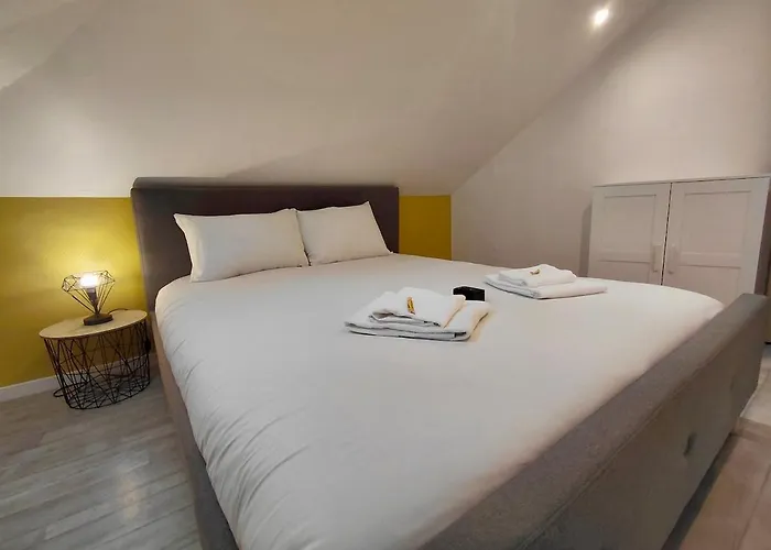 C Coispine T3 Confortable En Bord De Meuse